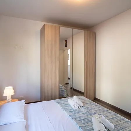 Conca 瓦莱克罗夏